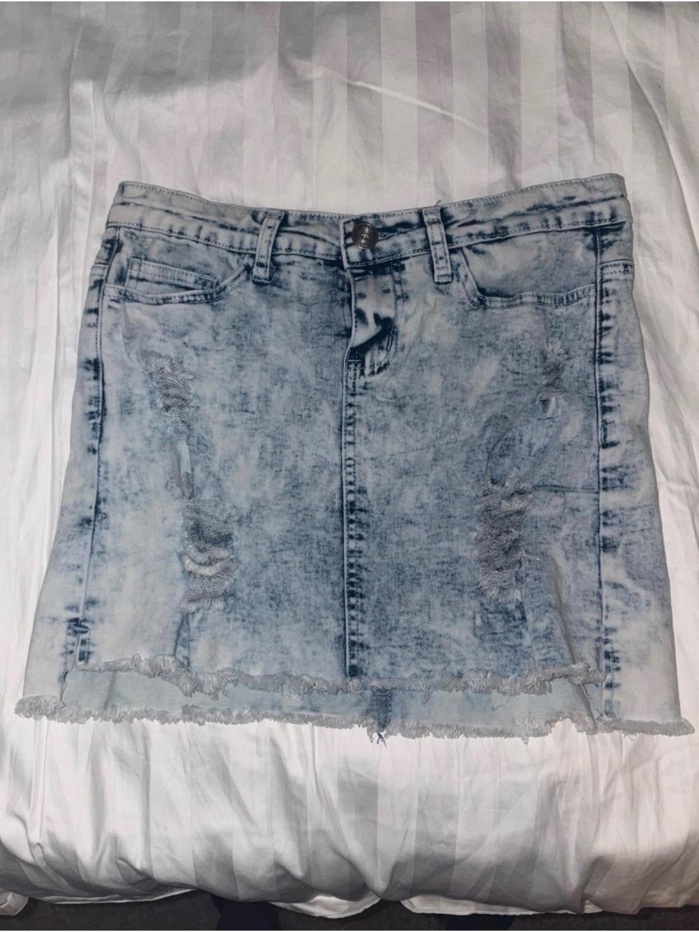 Rue21 Light Blue Acid Wash Distressed Denim Mini Skirt